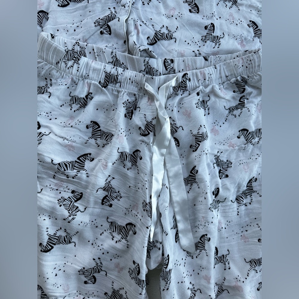 Cute PJs - Picture 3 of 3